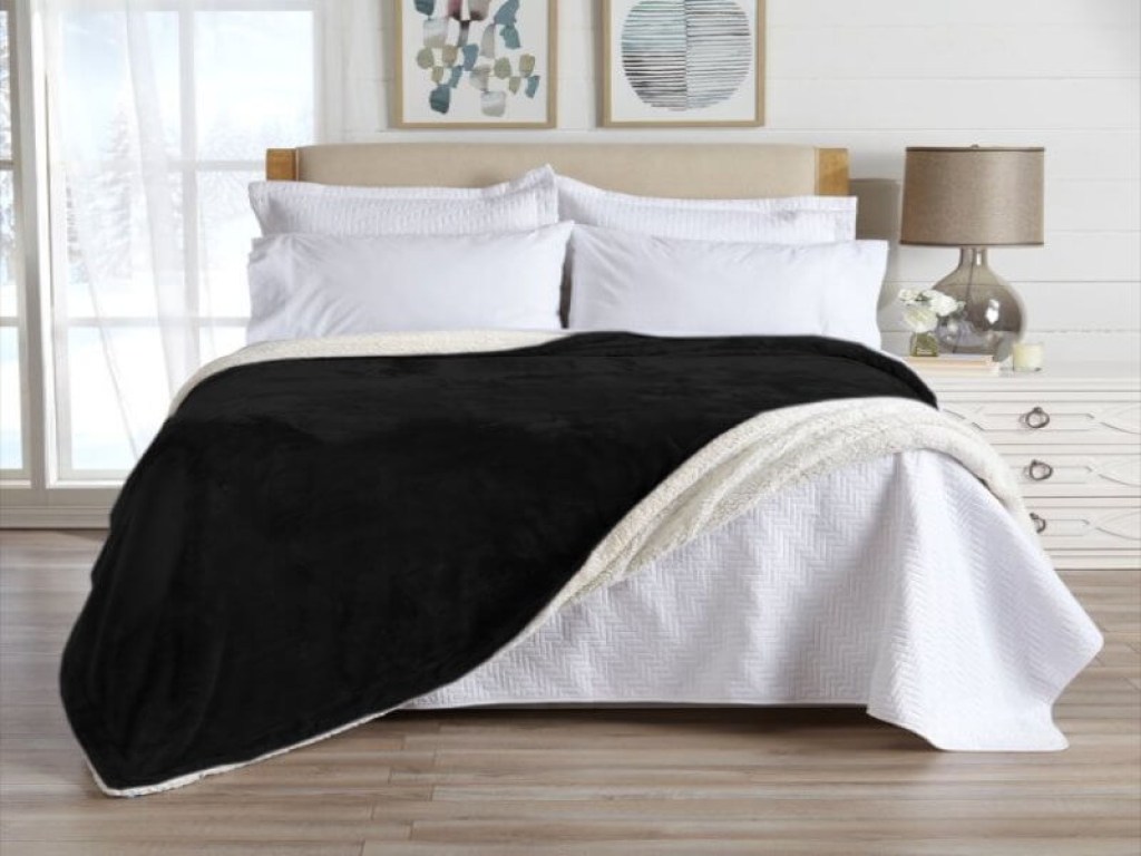 Κουβέρτα Υπέρδιπλη Βελουτέ Μαύρη Με Sherpa Γαρύφαλλο 220x240 | Γαρύφαλλο - Λευκά Είδη